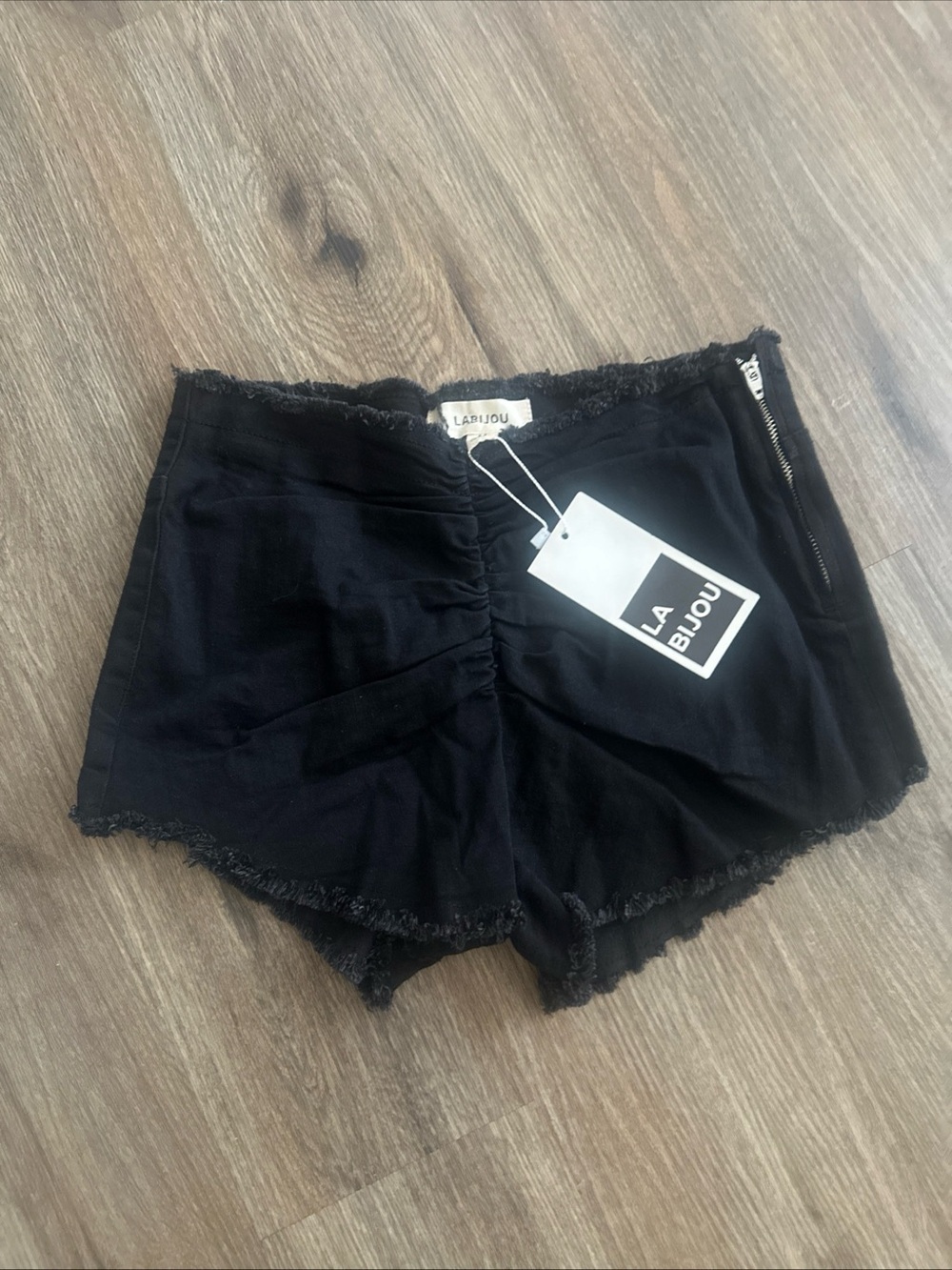 Labijou Cut-off Shorts Size Medium Black Denim Stretchy Gathered Front NWT NEW
